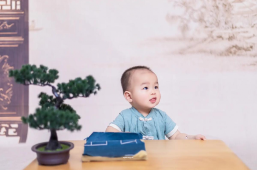 铜仁宝宝半夜吐了怎么回事 铜仁宝宝半夜吐了怎么回事